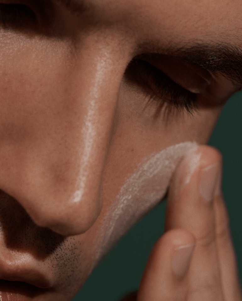 THE CALMING LOTION CLEANSER